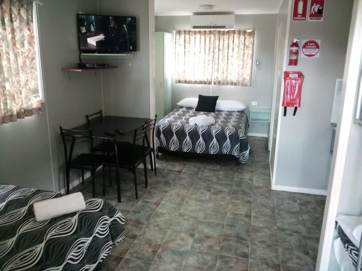 Bushchooks Travellers Village Bororen Room photo